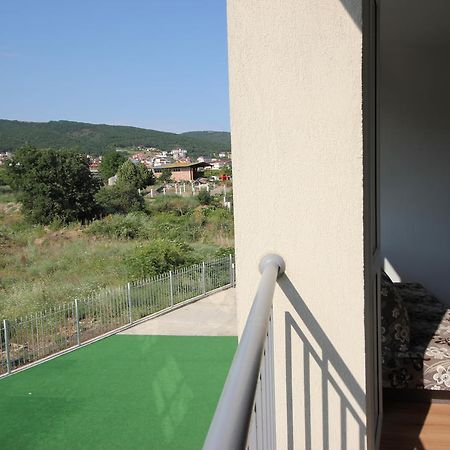 Menada Butterfly Apartment Sveti Vlas Esterno foto