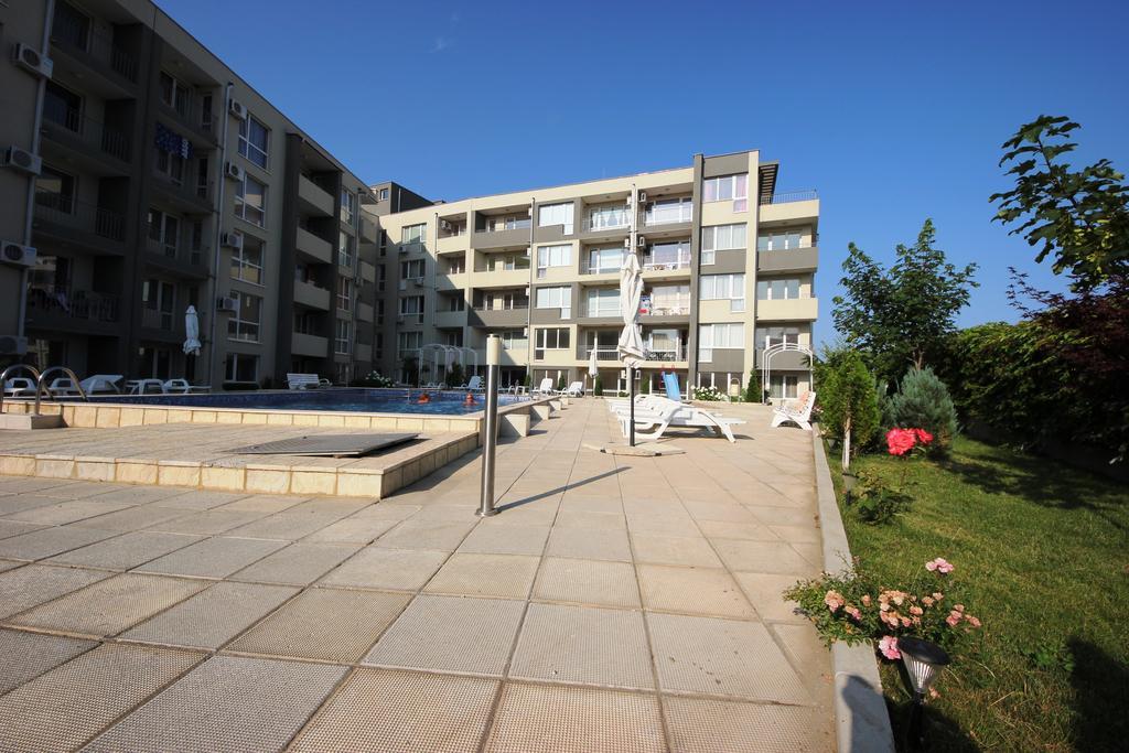 Menada Butterfly Apartment Sveti Vlas Esterno foto