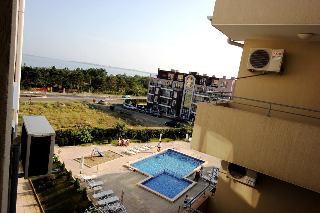 Menada Butterfly Apartment Sveti Vlas Esterno foto