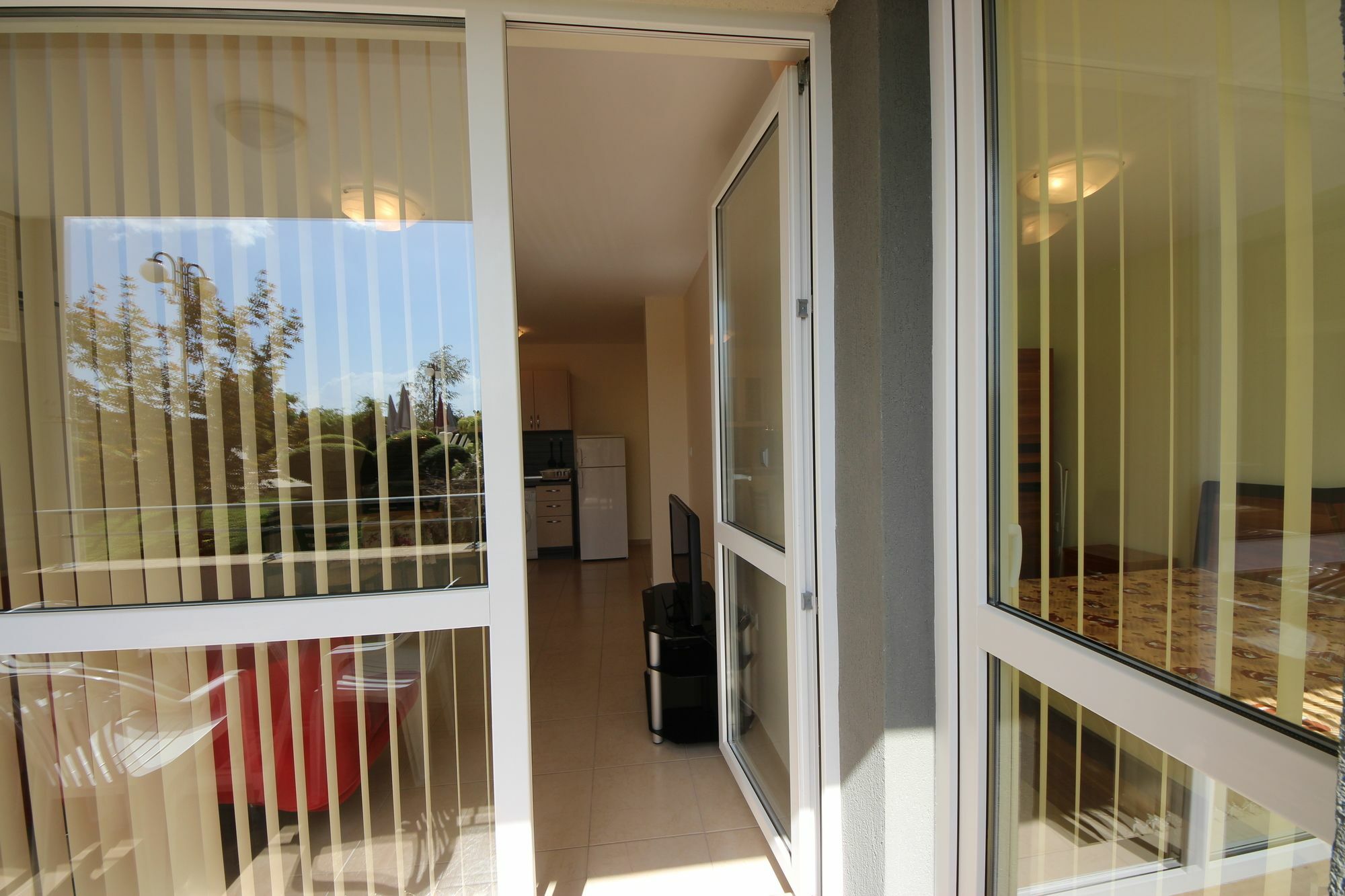 Menada Butterfly Apartment Sveti Vlas Esterno foto