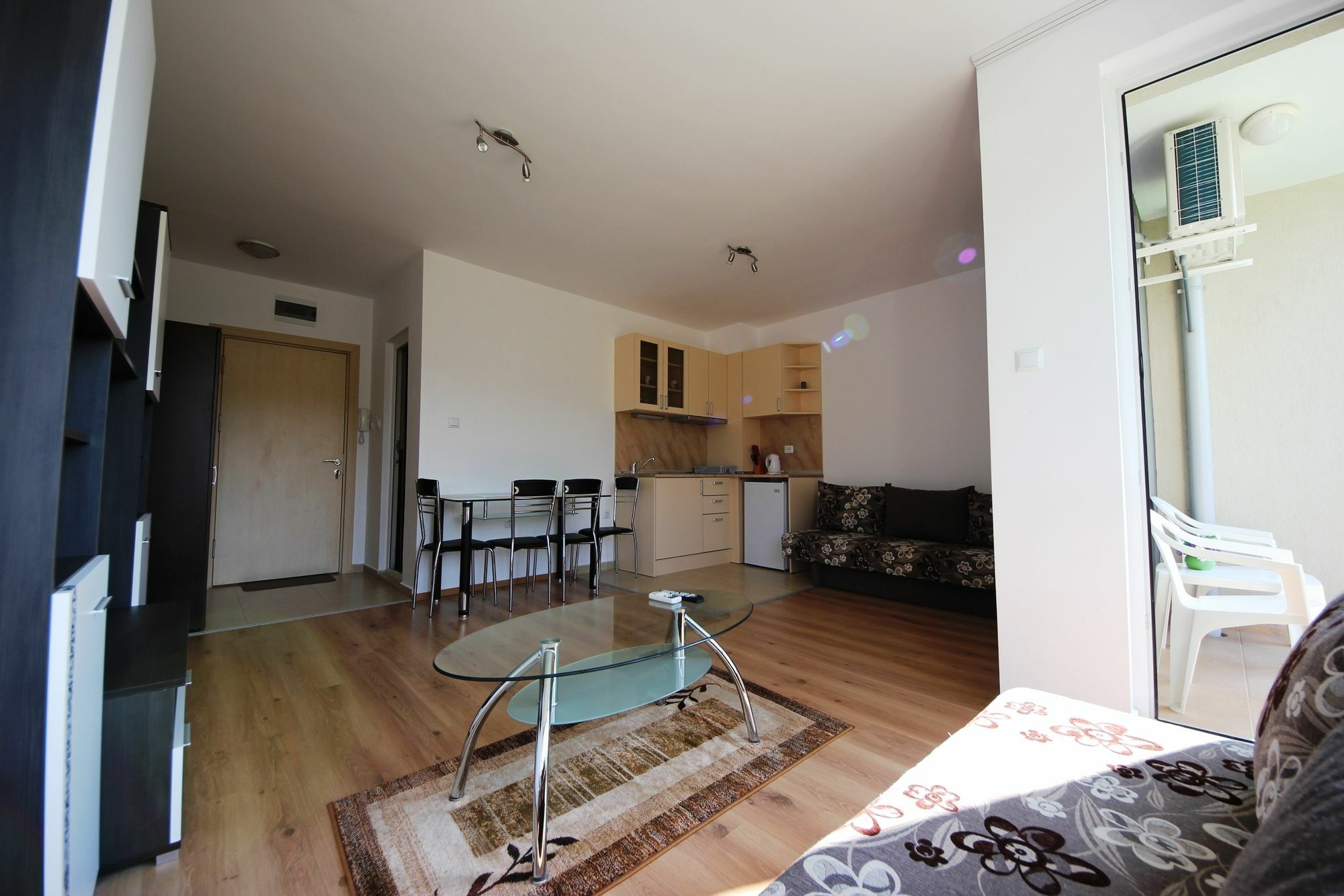 Menada Butterfly Apartment Sveti Vlas Esterno foto