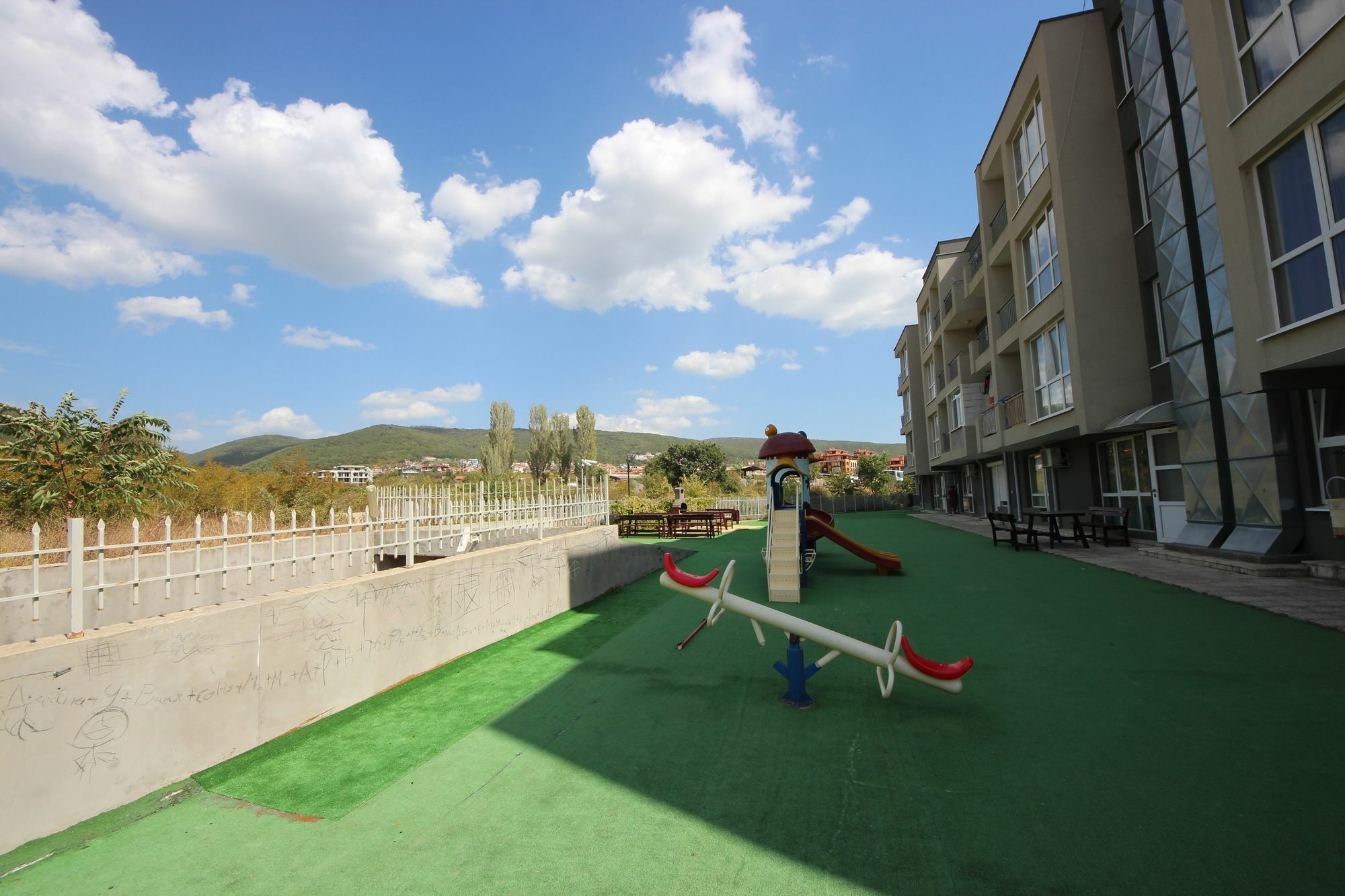 Menada Butterfly Apartment Sveti Vlas Esterno foto